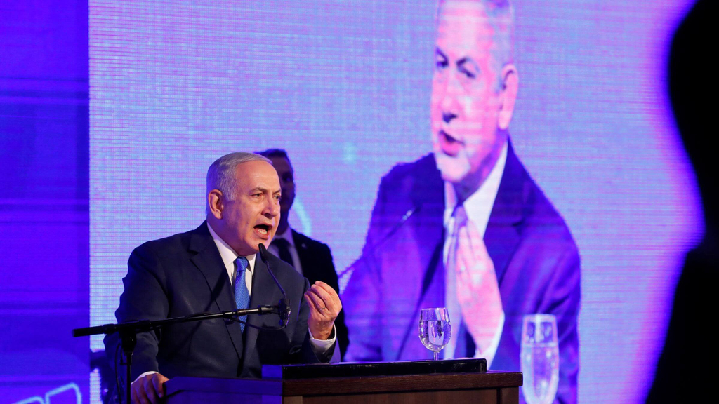 Netanyahu folosește videoclipuri generate de IA în campania electorală israeliană, înfățișându-i pe oponenți ca marionete...
