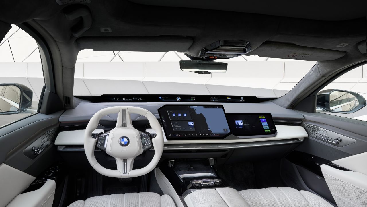 Noul BMW Seria 7 (2026) redefinește luxul: design rafinat, tehnologie de vârf și motorizări electrice