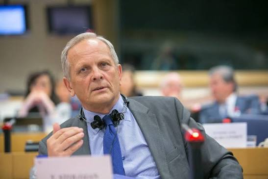 Theodor Stolojan: „Nicușor Dan trebuie să respecte Constituția”. PSD are deja majoritate, premierul trebuie desemnat acum