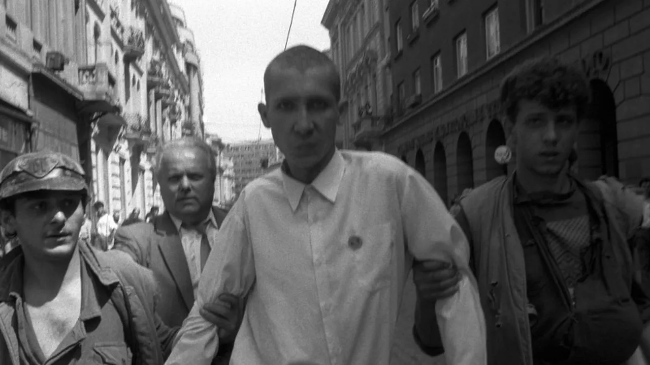 România deschide sertarele secrete: 5.000 de dosare diplomatice din anii '90 ies la lumină după 30 de ani